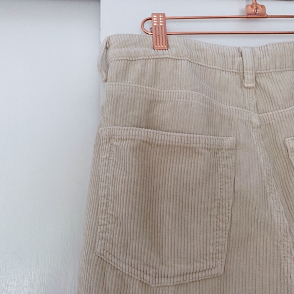 NWT ✨TOPSHOP mom jeans✨ - Picture 3 of 4